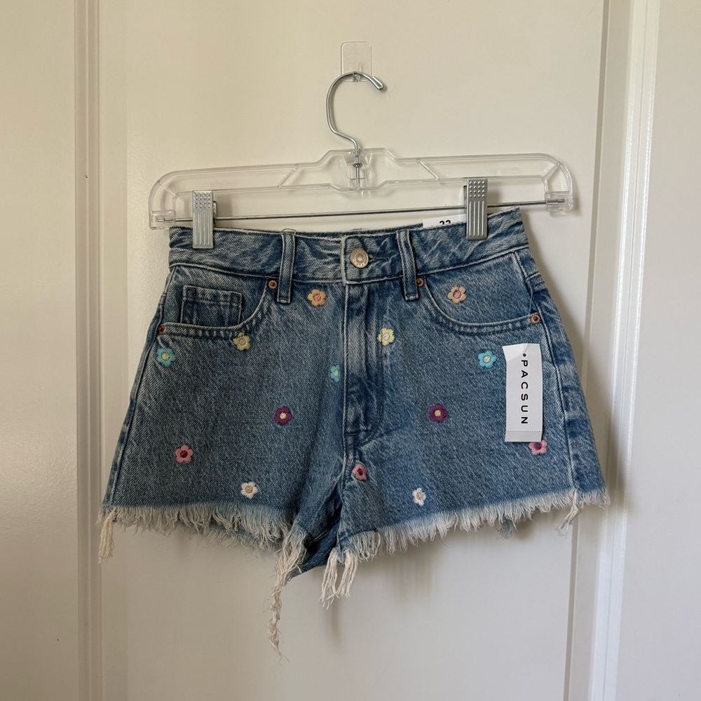PacSun NWT Festival Floral Embroidered Jean Shorts